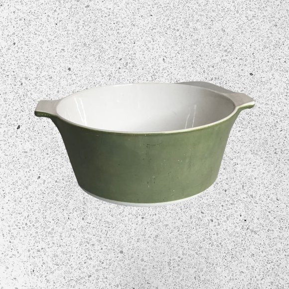 Corning Ware Avocado Green 1.75 Quart Baking Casserole Dish - Picture 1 of 9